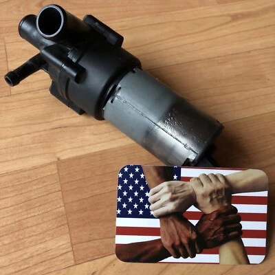 Bomba recirculadora de refrigerante original Bosch Mercedes-Benz 1994-2003 001-835-35-64 Foto 1 de 4