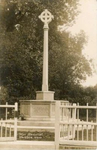 REAL PHOTOGRAPHIC POSTCARD OF THE WAR MEMORIAL, WAREHAM, (NEAR POOLE), DORSET - Picture 1 of 2