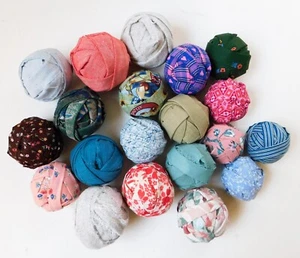 20 Vintage Primitive Folk Art Rag Balls Fabric Strips Lot 1 - Picture 1 of 1