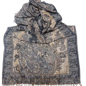 Scarf Pashmina Like Wrap Shawl Scarf Paisley Floral Design Tan Black Fringe - Picture 1 of 3