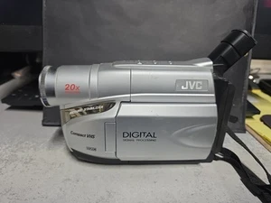 JVC GR-AXM17U VHS-C Video Camera 800x Zoom Camcorder - Untested No Charger - Picture 1 of 10