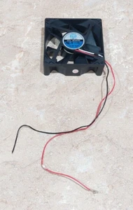 Globe Fan 2 Strand Wires B011388 12H-3M 80x80x25mm Ball 12V 0.23A Computer Case - Picture 1 of 2