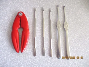SET OF 6 Seafood Tools utensils: Picks Crab Crackers VGC - Picture 1 of 2