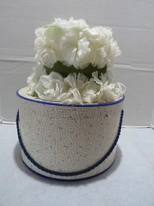 VTG WOMENS FLOWER CLOCHE HAT GREEN VELVET TRIM MEDIUM - Picture 1 of 10