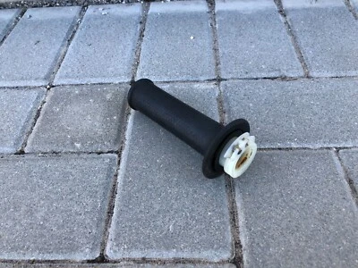 Aprilia RS125 1999-2005 EMPUÑADURA DEL ACELERADOR DERECHA AP8118307. Foto 1 de 4