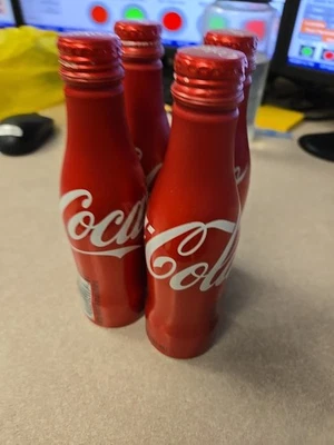 ЛОТ ИЗ 4 2011 COCA-COLA алюминиевая бутылка газировки запечатанный винт крышка 8,5 унц полный - Изображение 1 из 3