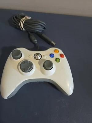 Microsoft XBox 360 Wired Controller White OEM w/ Breakaway USB Cord - Tested - Image 1 of 4