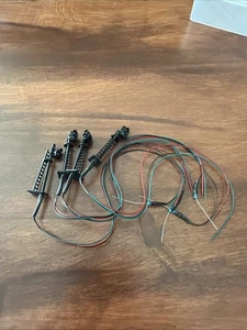 4qty N Scale Wired 2 Light Signals. For Model Train - Picture 1 of 3