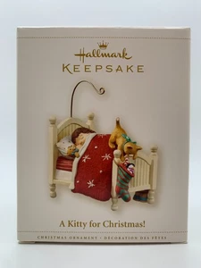 2006 Hallmark A Kitty for Christmas Child in Bed Sleeping with Cat Ornament NEW - Picture 1 of 2