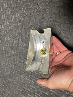 Carcasas reflectoras de luz de estacionamiento señal de giro Pontiac Grand Prix 1969-1970 Foto 1 de 4