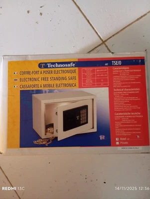 Cassaforte Digitale a Muro Cassetta Sicurezza Elettronica 31x20x20cm Casa Hotel - Immagine 1 di 3