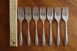 Lot 7x Oneida Community Stainless Twin Star Atomic Starburst Salad Forks 6.2" - Picture 1 of 10
