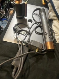 Dyson Airwrap With One Attachment Used - Picture 1 of 3