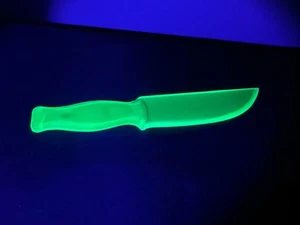 GREEN URANIUM DEPRESSION GLASS CAKE KNIFE Great - Picture 1 of 6