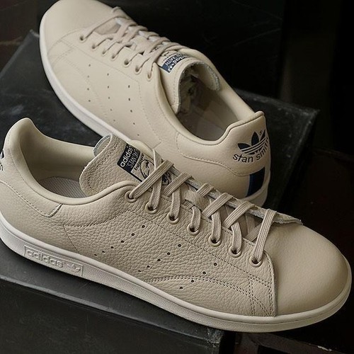 Adidas Stan Smith Sneakers 8 US Uomo Taglia 26cm Beige Chiaro Usate
