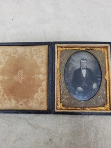 Bürgerkrieg Ära Daguerreotypie hübscher Gentleman mit Koteletten 1/9 Platte mit Etui - Bild 1 von 14