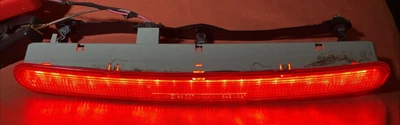 2000 2001 2002 2003 2004 2005 VOLKSWAGEN VW BEETLE 3rd Third Brake Light Trunk - Image 1 of 4