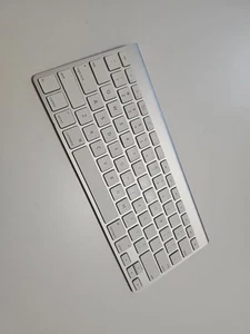 Apple Magic Keyboard 1. Gen. A1314 englisch QWERTY weiß für MAC iMac Bluetooth - Bild 1 von 6