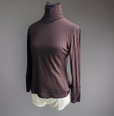 Top ligero de seda cachemir Akris. cuello tortuga. talla 6 Foto 1 de 4