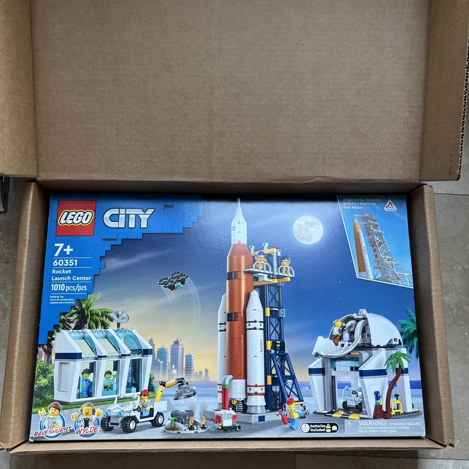 NEW LEGO CITY: Rocket Launch Center (60351) Factory Sealed Ship ASAP - Image 1 of 2