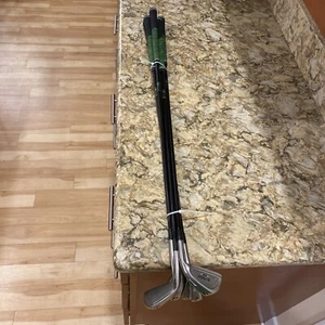 Mizuno Altron SE FWD Irons 5-PW Technoflex 5770 Graphite Shaft Yamato Grips - Picture 1 of 24