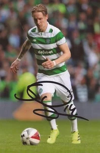 CELTIC: STEFAN JOHANSEN SIGNED 6x4 ACTION PHOTO+COA - Picture 1 of 1