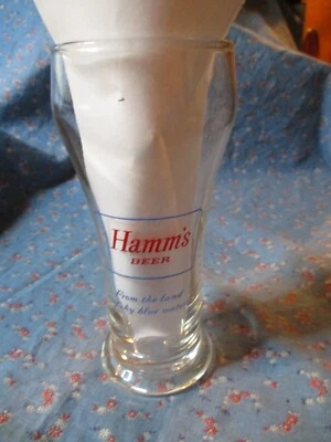 b. Vaso de cerveza Hamm's de aproximadamente 5 1/2" de alto de la tierra de las aguas azules del cielo Foto 1 de 4