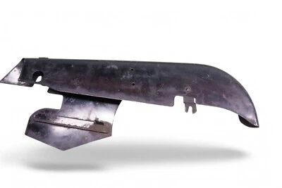 Black Rear Chainguard with Dropped BackTriumph TR6/T120 1966-68 *RG22 - Imagem 1 de 4