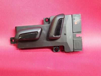 Interruptor de ajuste del asiento del conductor delantero izquierdo negro VW Volkswagen y Audi 2015-2024 Foto 1 de 4