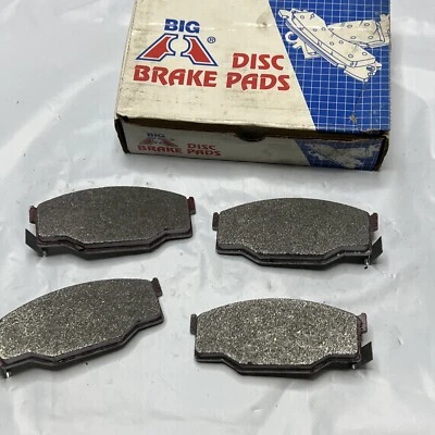 Juego de pastillas de freno semimetálicas premium EE. UU. Wagner D397M delanteras para Pontiac, Isuzu Foto 1 de 4