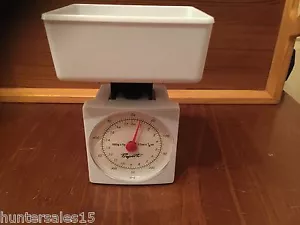 Vintage Travel Kitchen Scales Small PROPERTR oz & grams weighing scales - Picture 1 of 7