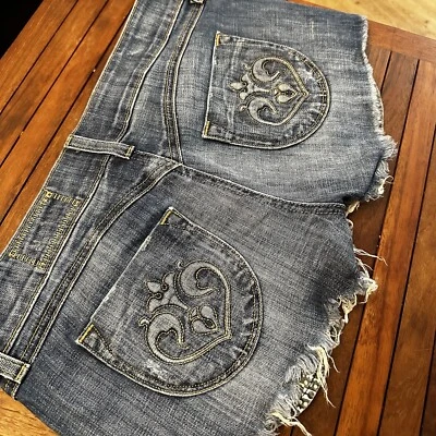 Vintage Y2K Siwy Camilla Distressed Dark Wash Blue Denim Shorts Women Size 26 - Image 1 of 4