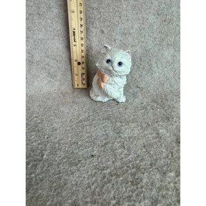 Cute White Persian Kitten Figurine Bow Blue Eyes Homco Home Decor Gift - Picture 1 of 3