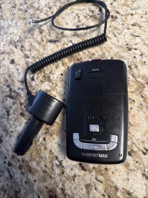 Escort PASSPORT MAX - Image 1 of 3