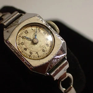 Vintage Cocktail Ladies Watch 1940s - Not Running - Photo 1/18