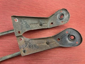 Nice pair 1935 Ford car front fender inner support brackets, brace rod, flathead - Picture 1 of 12