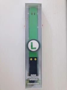 USJ Super Nintendo World Luigi Logo Power Up Band im Etui Amiibo Switch Mario - Bild 1 von 1