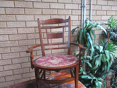 Very Old, Small Size, Ornate Antique Arm Chair. Great Display Item. • 9.99$