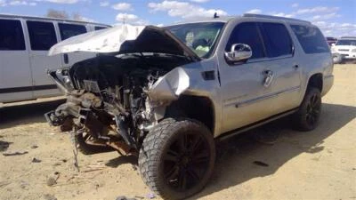 Used Front Right Upper Upper Control Arm Front fits: 2007 Cadillac Escalade esv - Image 1 of 4