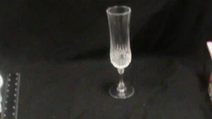 ELEGANT 8" CUT CRYSTAL CHAMPAGNE FLUTES GLASSES GOBLETS STEMWARE EUC, G03 - Picture 1 of 6