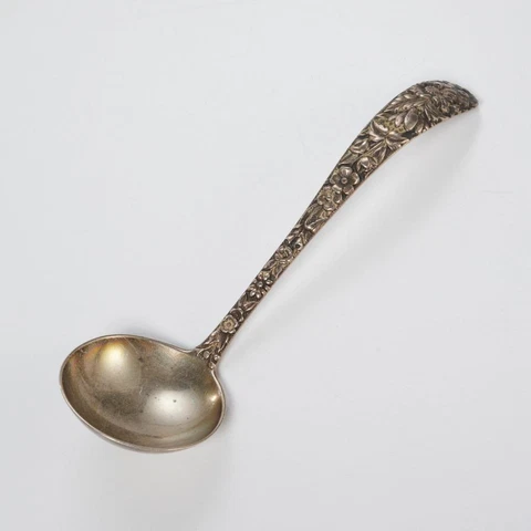 S Kirk Son Sterling Silver Floral Repousse Soup Gravy Sauce Condiment Ladle 5"l Cover