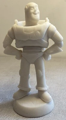 Disney Pixar Toy Story Buzz Lightyear pinta tu propia estatua juguetes arte Foto 1 de 4