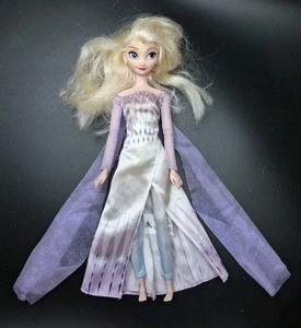 Disney Store Official Elsa the Snow Queen Classic 11" Jointed Doll Frozen 2 - Picture 1 of 3