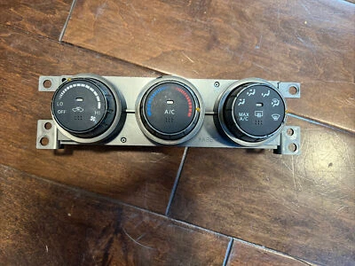 Nissan Altima 2005-2006 unidad de control de calefacción aire acondicionado P/N: 27500 ZB02A Foto 1 de 4