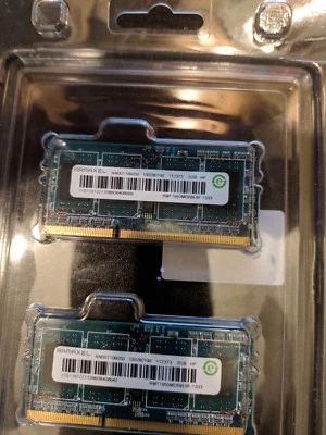 Memoria DDR3 Ramaxel 2 GB DIMM 1333 MHz (RMT3020EF48E8W-1333) Foto 1 de 2