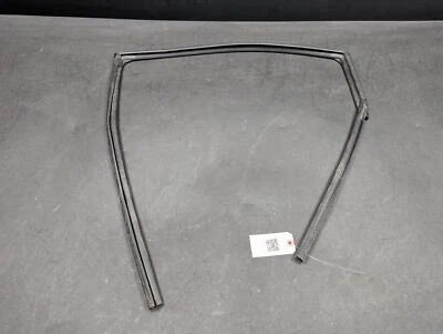 Canal de corrida de vidro para janela traseira esquerda 2018 Nissan Pathfinder 2013 - 2019 2020 - Imagem 1 de 4