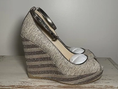 Sexy correa para el tobillo giratoria para la cabeza Jimmy Choo a rayas brillantes cuñas talla 42/12 B Foto 1 de 4