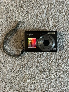 Sanyo VPC T700 7.0MP Digital Camera - Dark Purple UNTESTED - Picture 1 of 3