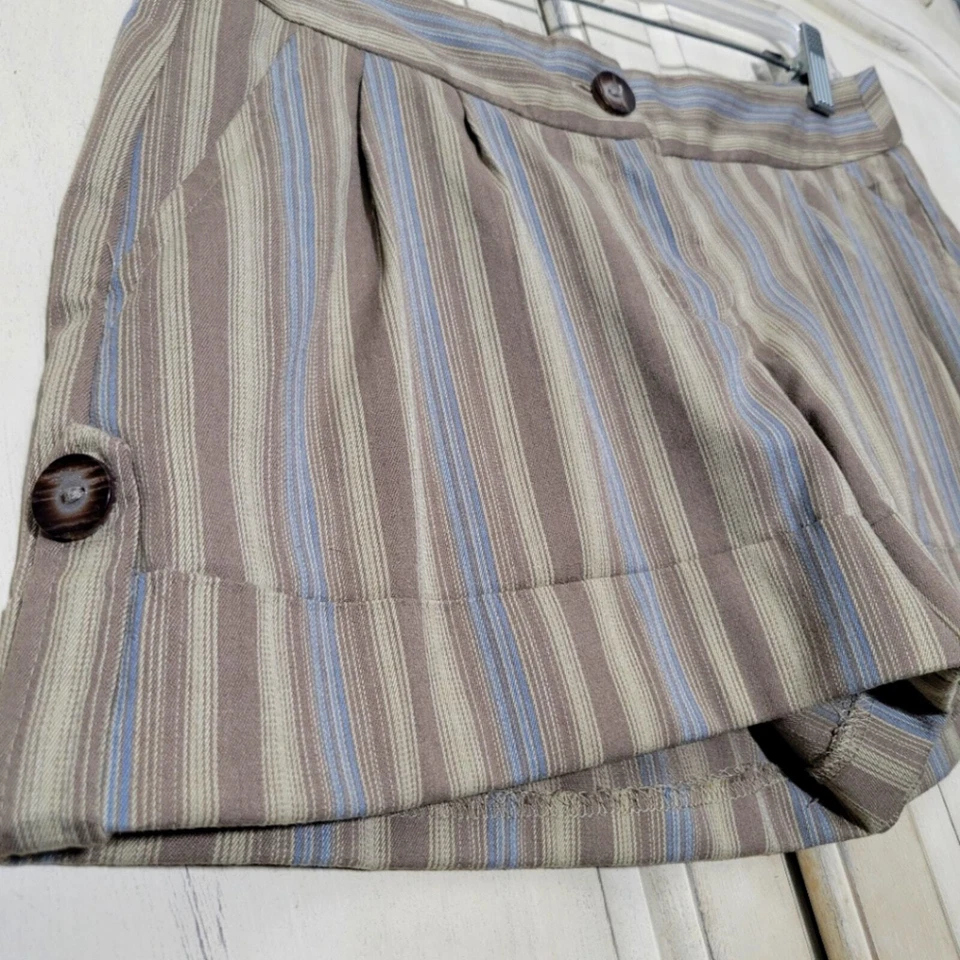 Pantalones Cortos de Vestir De Colección Y2K Candie's Mini Rayas Plisados Delanteros Puños Botón Neutro✨5 Foto 1 de 4