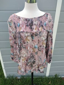 Anthropologie Akemi Kin Women Top Sz S Pink Floral Smocked Flare Sleeve Overlay  - Picture 1 of 7